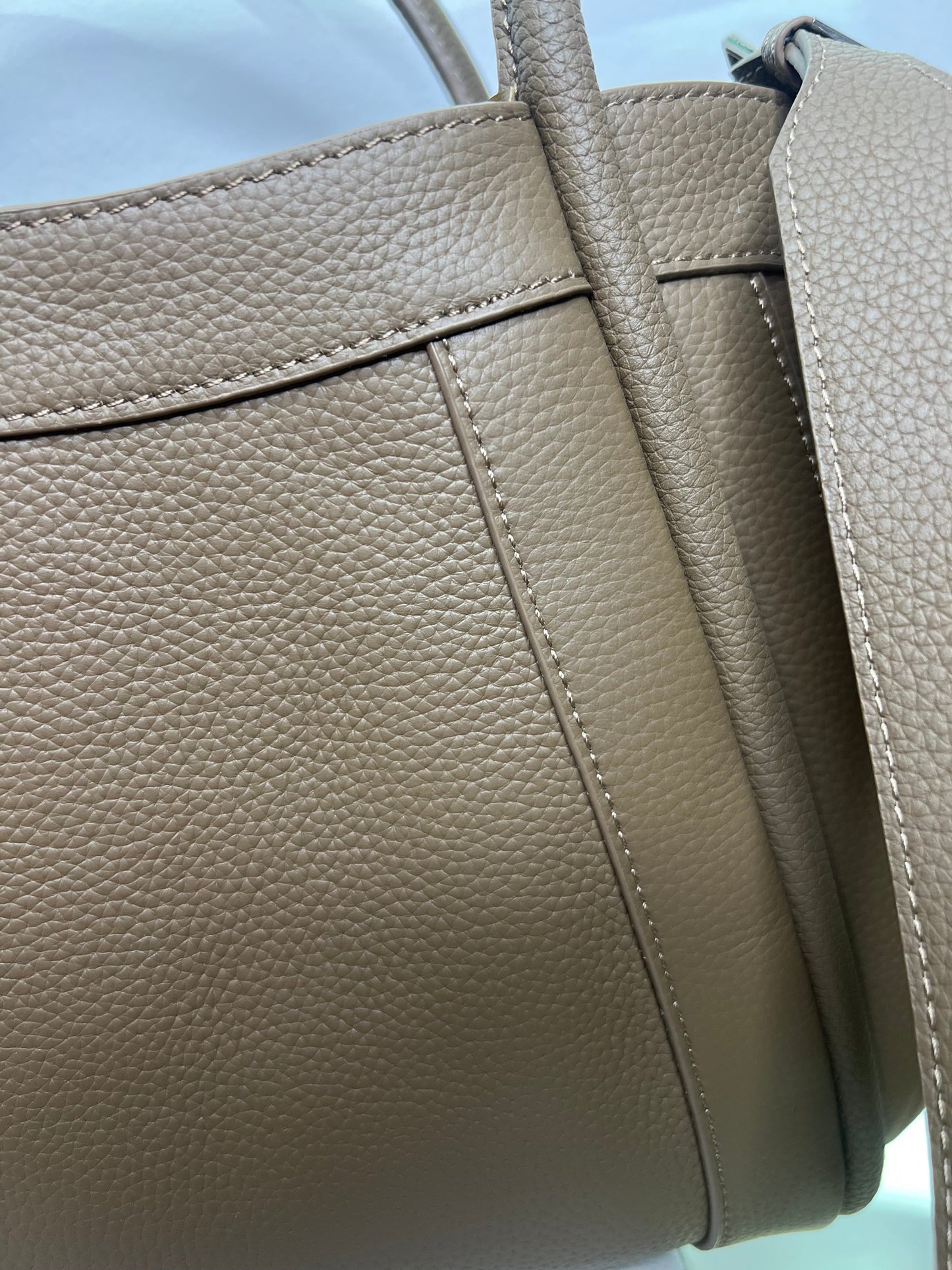 Stella Medium Leather Bag