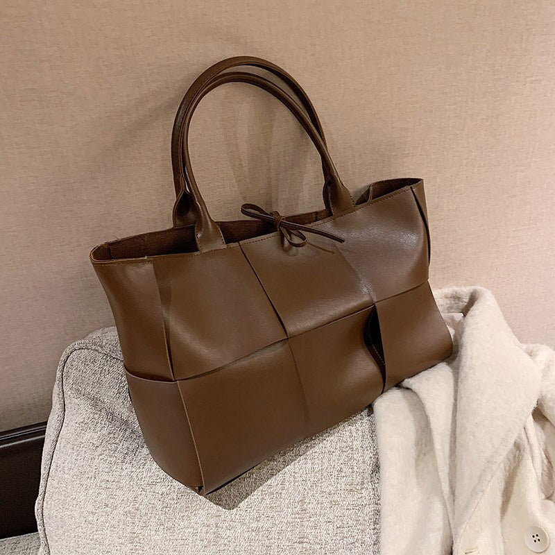 Zaira Medium Handle Bag