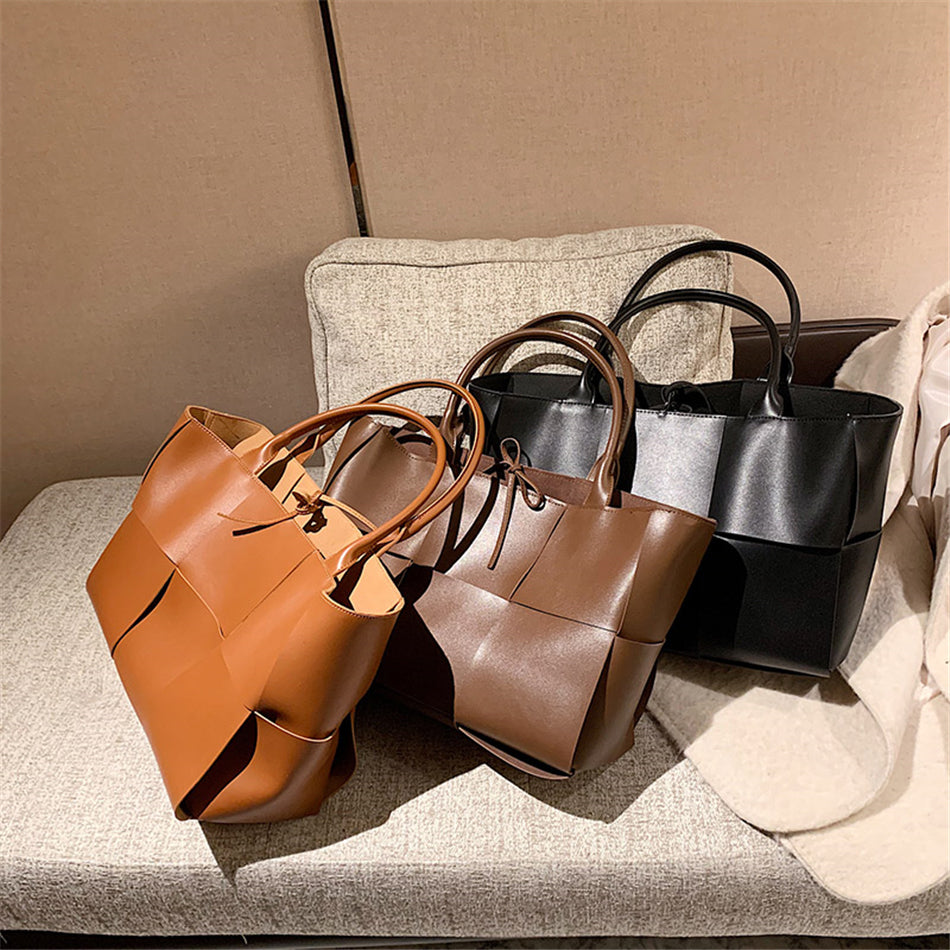 Zaira Medium Handle Bag