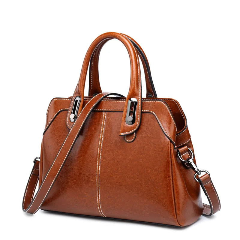 Taísla Leather Bag