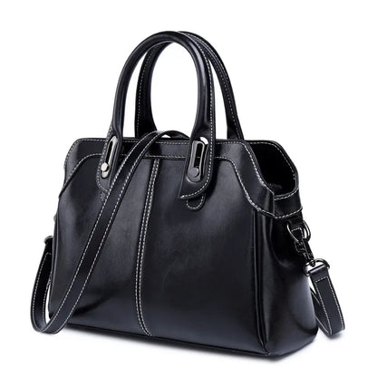 Taísla Leather Bag
