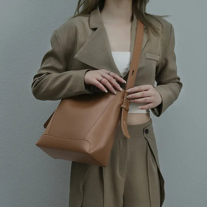 Crossbody Leather Bag - Avery