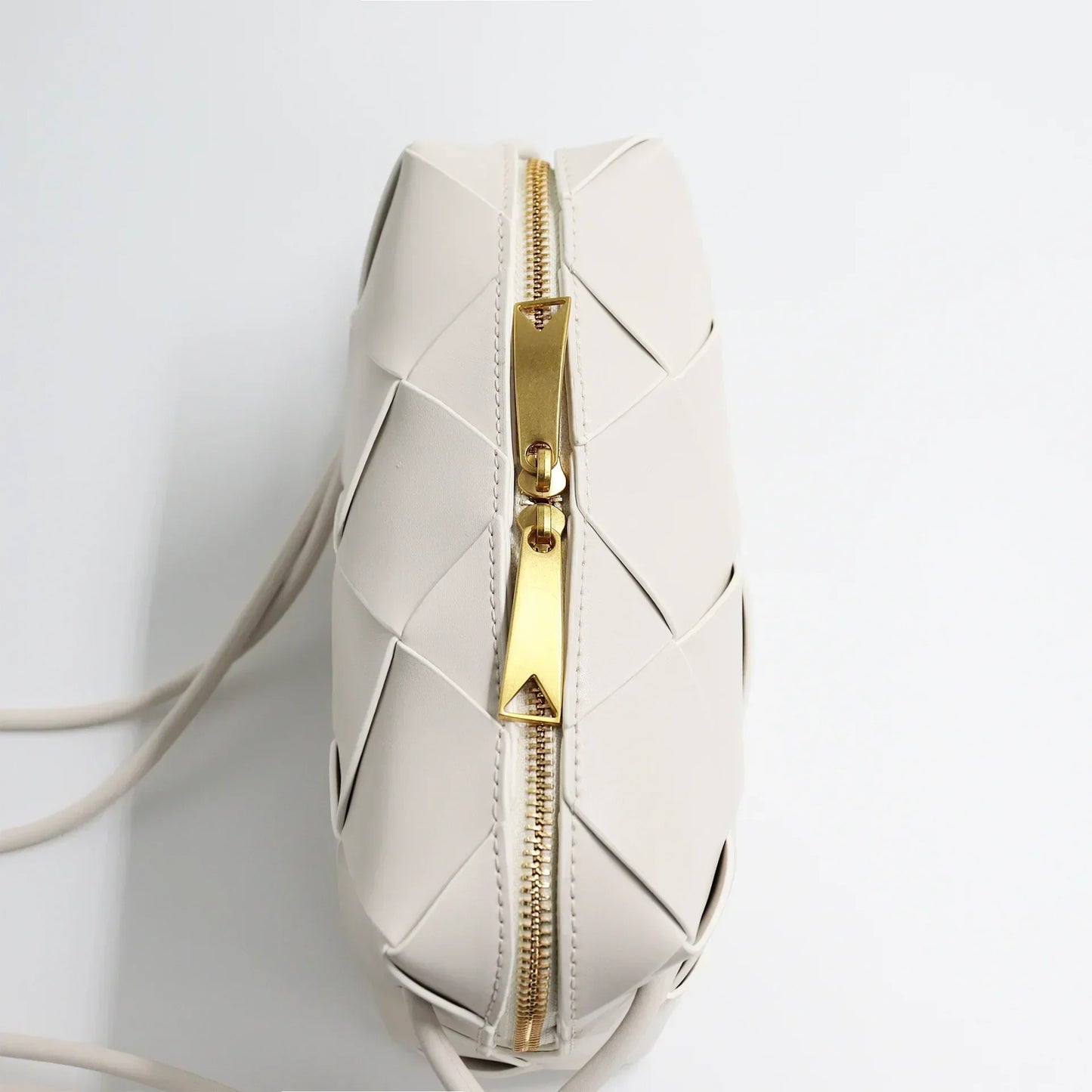 Zélia Medium Leather Crossbody Bag
