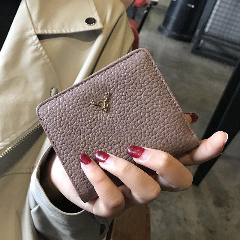 Women's Compact Genuine Leather Wallet - Roseli