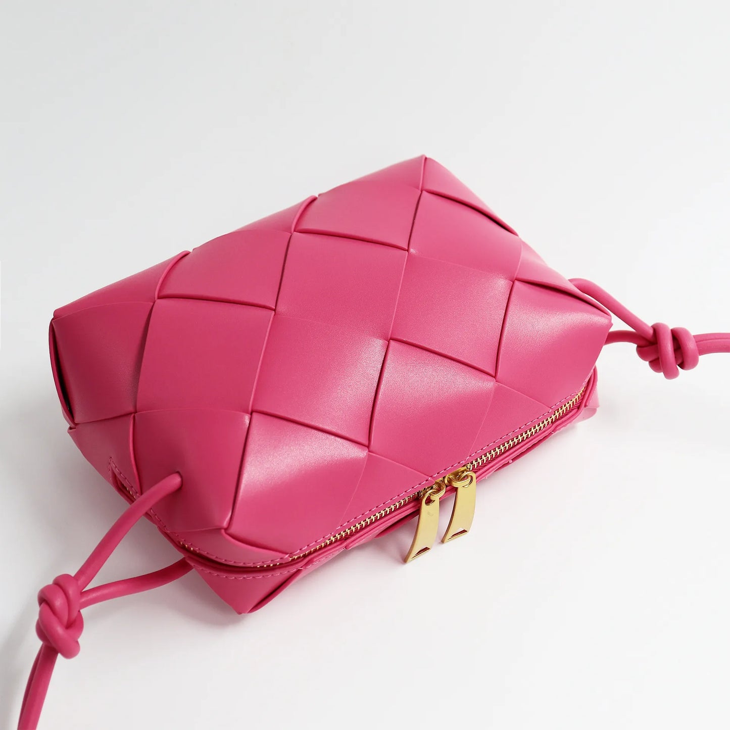 Zélia Medium Leather Crossbody Bag